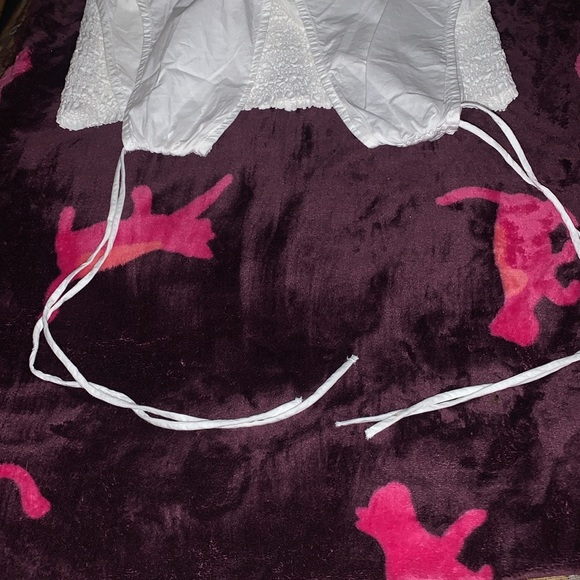 white old navy top - Picture 4 of 5